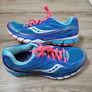 Saicony Ride 7 Running Shoes Size 9